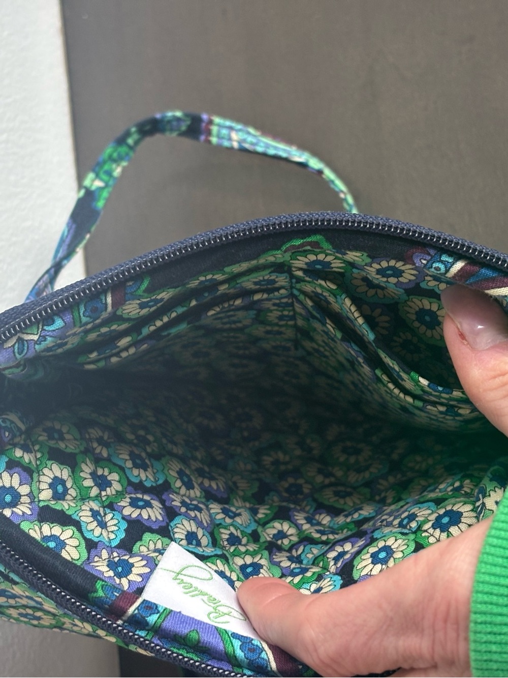 NWOT- Vera Bradley 2009 Retired Crossbody
“Blue Rhapsody" - Picture 7 of 8